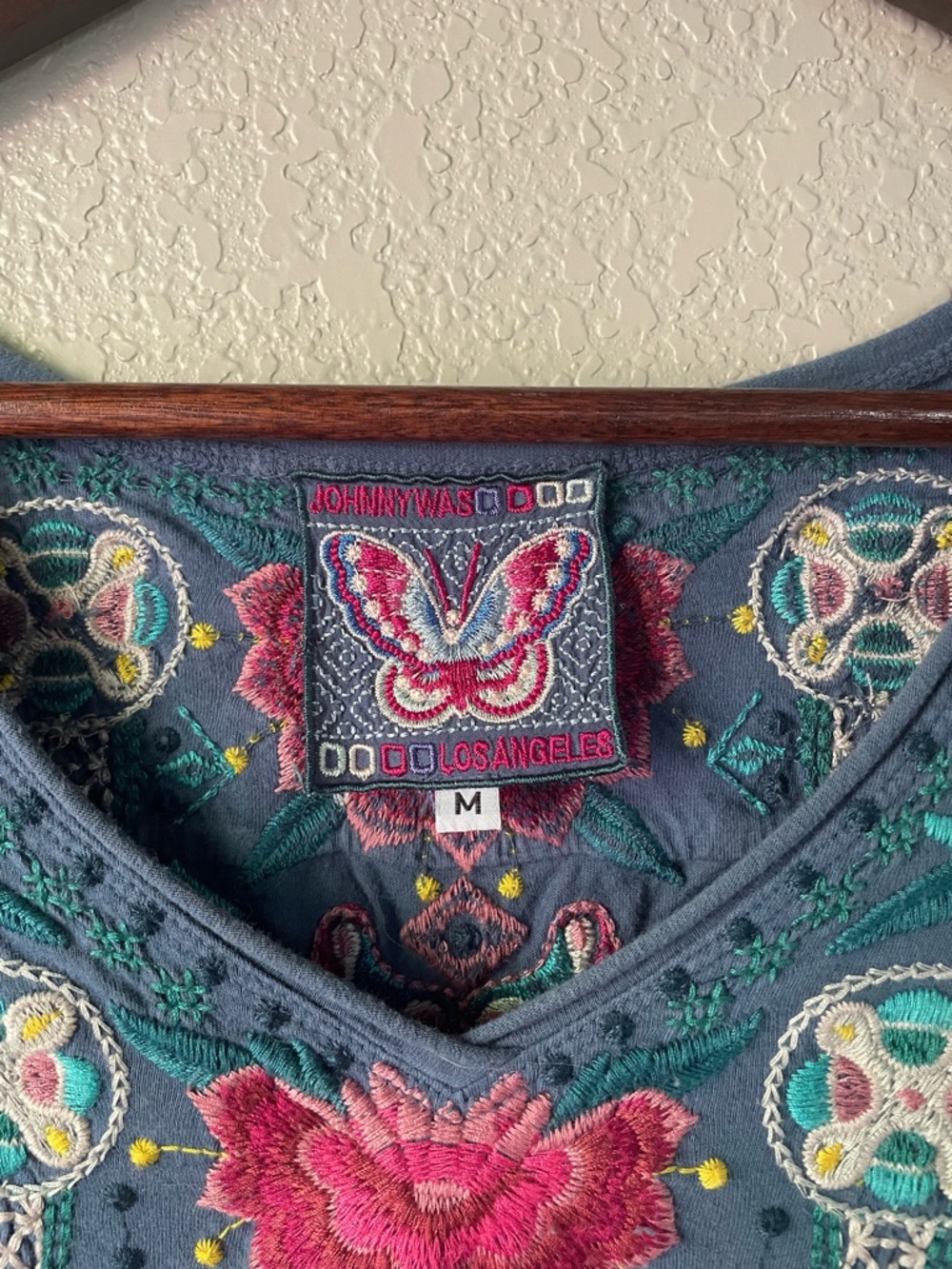 Johnny Was JW Los Angeles Womens Medium Blue Embroidered Boho Hippie Tunic Top - Picture 3 of 9